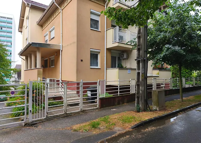 Apartament Royal Wellness *